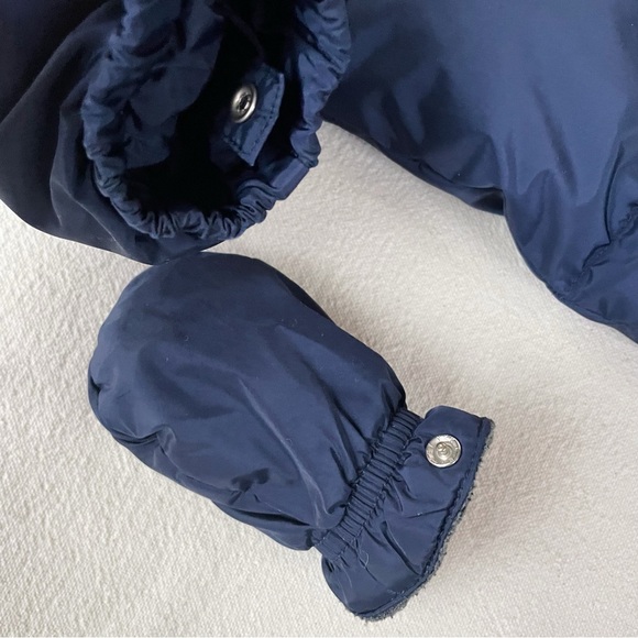 babyGap | Navy Blue Puffer Snowsuit With Mittens & Booties - Picture 6 of 15
